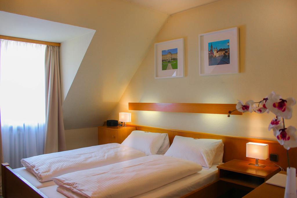 City Hotel Wuerzburg מראה חיצוני תמונה