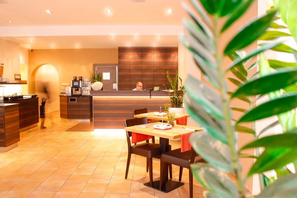 City Hotel Wuerzburg מראה חיצוני תמונה